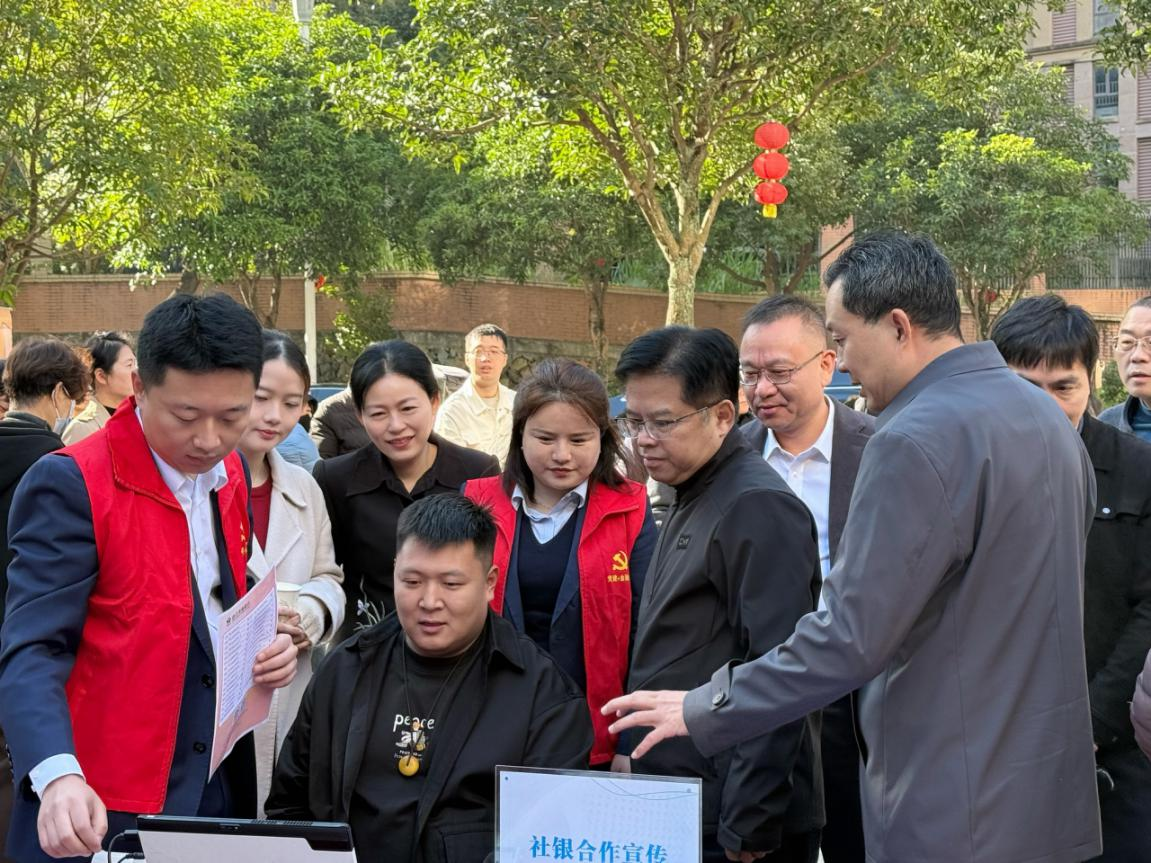 2025年“社保服务进万家”城居保政策专场宣传活动在连江县举办