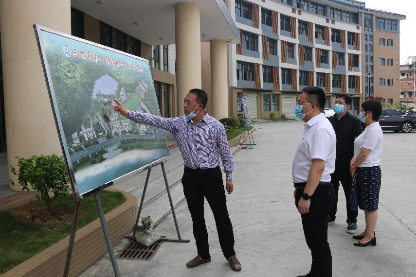 永安市委书记傅天宝一行莅临三明市第二高级技工学校开展调研工作