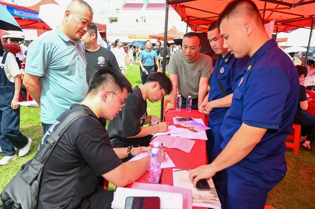 送岗促就业 留才助发展 漳州市“书记市长送岗留才进校园”活动成功举办 图片